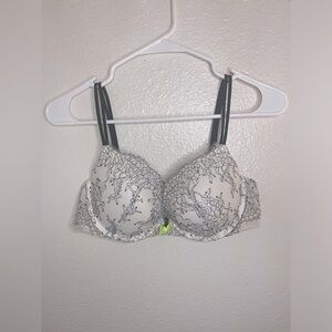 Victoria’s Secret Very Sexy Push Up Bra